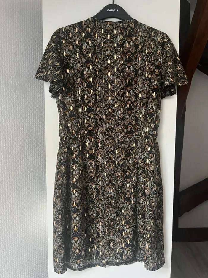 Robe décolleté V - photo numéro 5