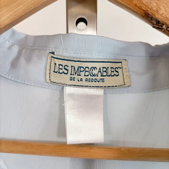 Chemise bleu ciel manches courtes col brodé Les Impeccables T40 fluide et légère A917 - photo numéro 3
