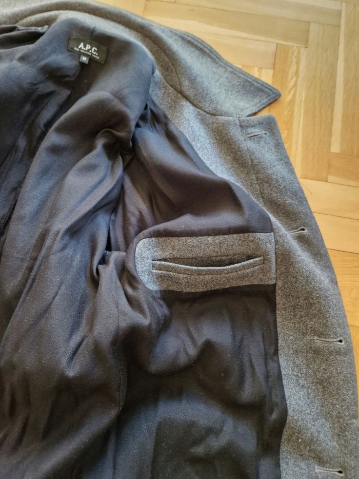 Manteau en laine APC - photo numéro 9