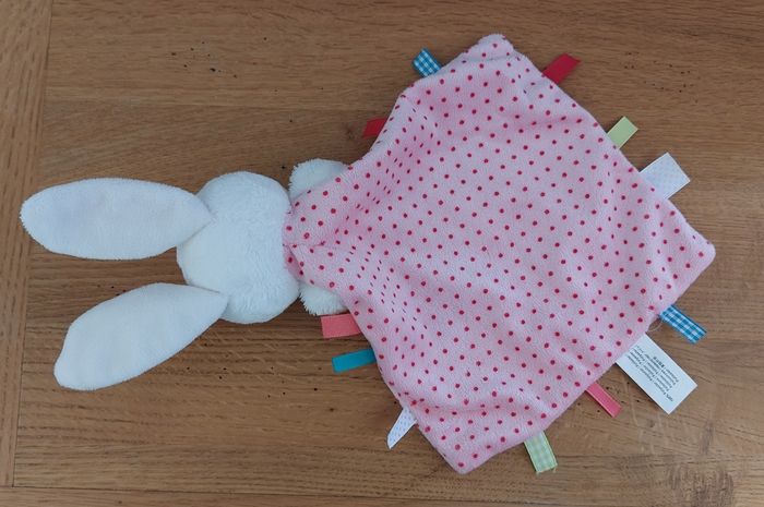 Doudou plat lapin rose blanc papillon - Nicotoy - photo numéro 4