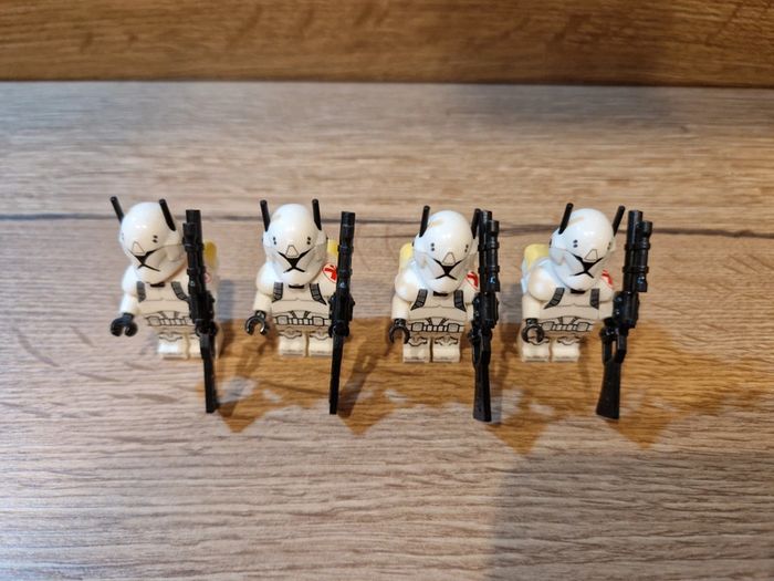 Figurines type lego 4 clones blanc star wars - photo numéro 5