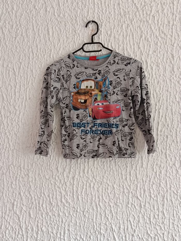 Tee-shirt cars