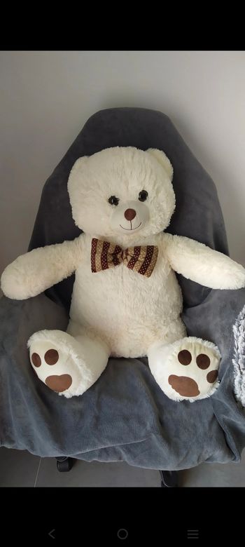 Gros ours en peluche neuf