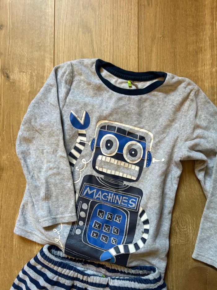 Pyjama robot - photo numéro 2