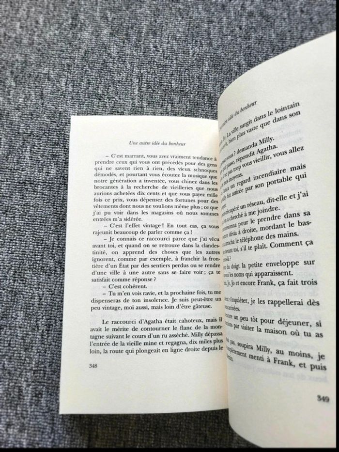 Livre Marc Levy – Une autre idée du bonheur – Roman broché – Édition Robert Laffont - photo numéro 3
