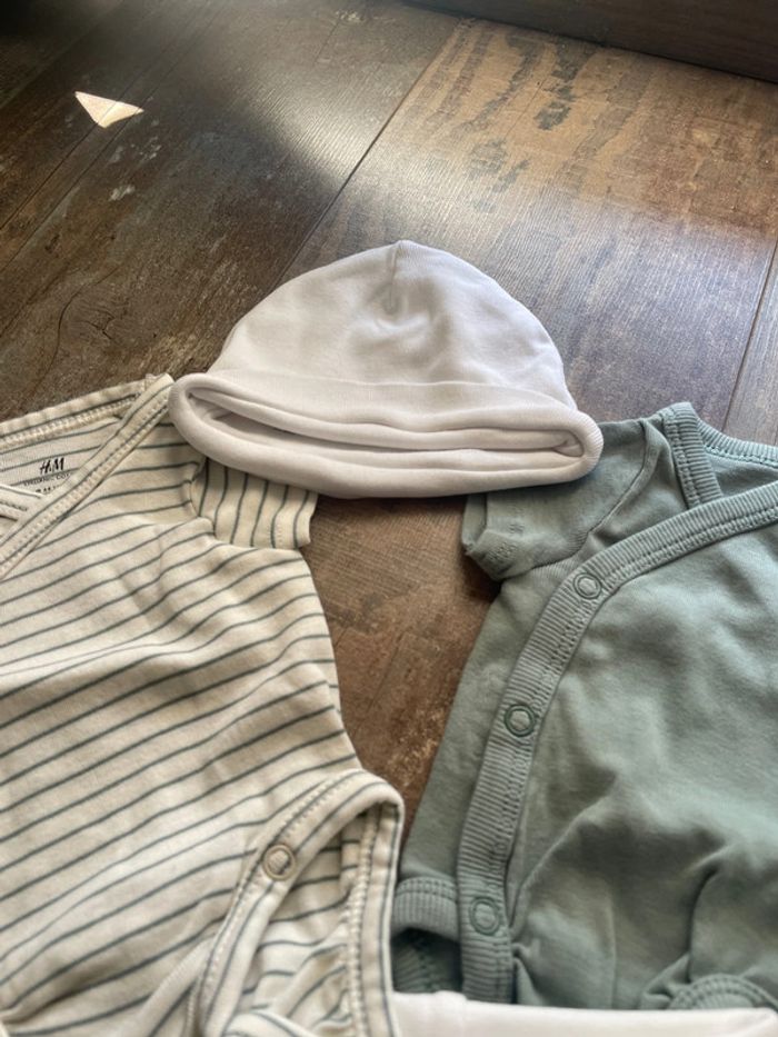 Ensemble naissance mixte H&m neuf - photo numéro 4