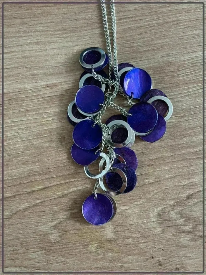 Collier couleur argent et violet - photo numéro 2