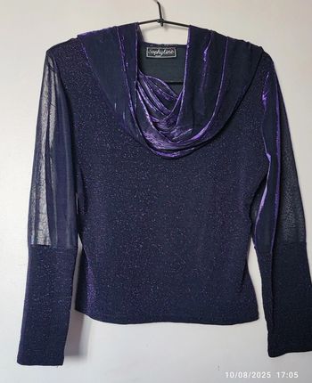 Haut à paillettes violette T 36