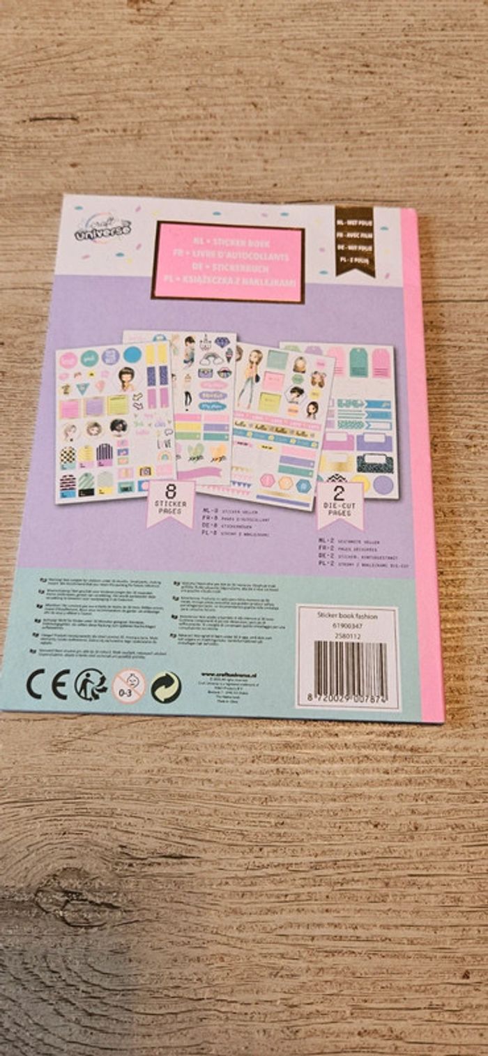 Livre de stickers pour fille, 9 pages - photo numéro 3