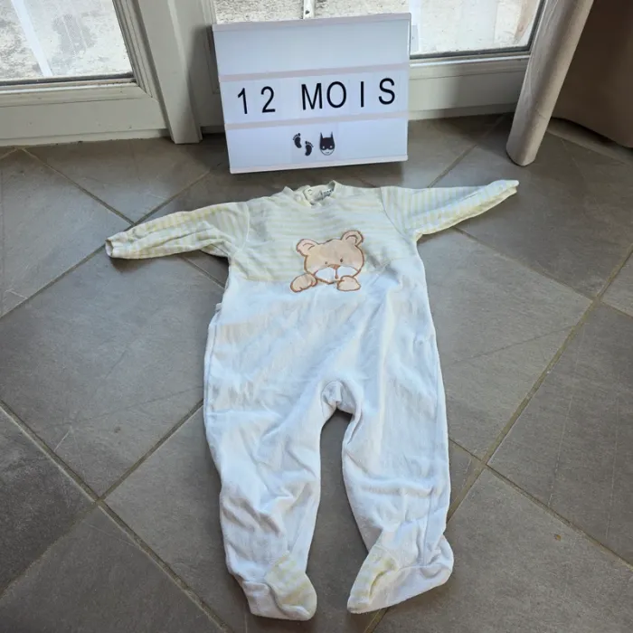 Lot vêtements 9 et 12 mois - photo numéro 12