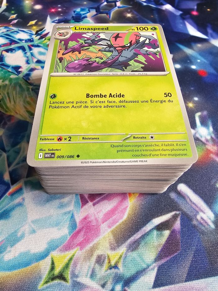 30 cartes Pokémon Foudre Noir et Flamme Blanche