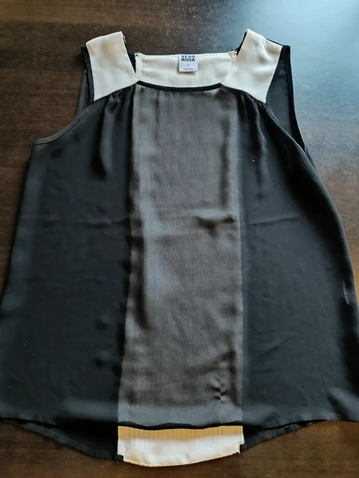 Haut VERO MODA - Taille XS - photo numéro 3