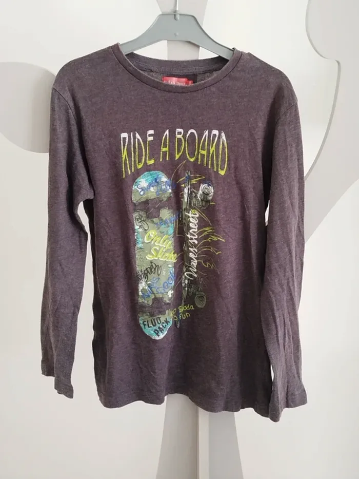 Tee-shirt manches longues gris Tissaia taille 12 ans