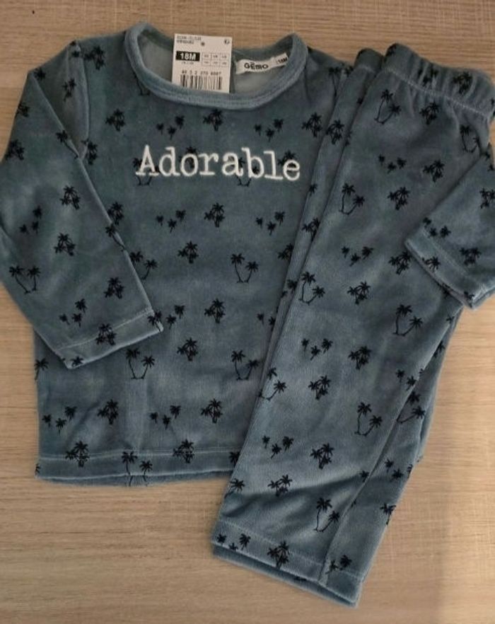 Neuf (non porté)🏷💙🤩😍 pyjama 18 mois garçon 💙🤩😍 - photo numéro 2