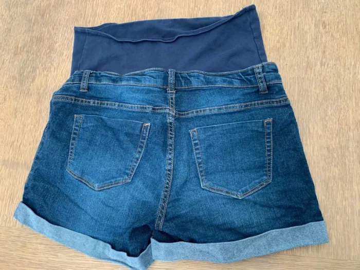 Short grossesse/maternité 38 - photo numéro 2