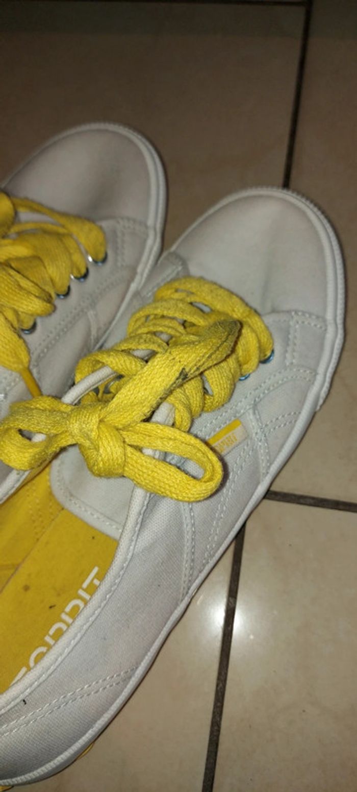 👟 Baskets Esprit blanches à lacets jaunes – Pointure 40 - photo numéro 7