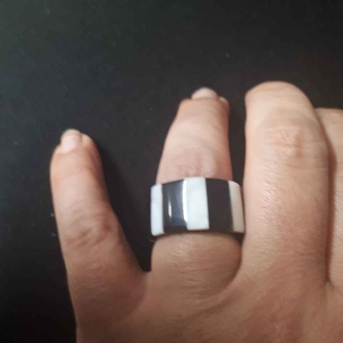 Bague nacré blanc, gris et noir - photo numéro 2