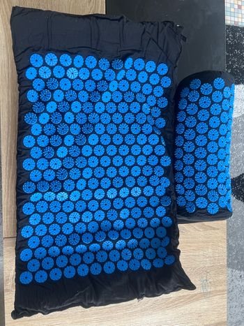 Coussin et tapis acuponcture 