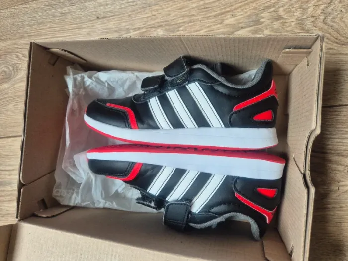 Chaussures/ baskets adidas switch 3 noire/rouge pointure 28 en très très bon état - photo numéro 8
