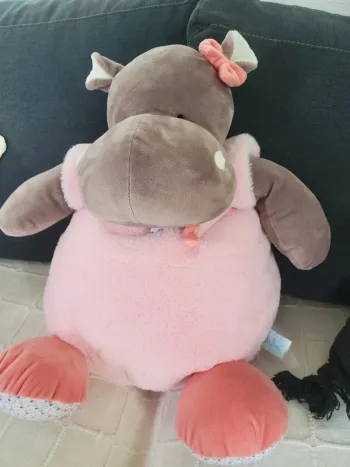 Grande peluche range pyjama hippopotame