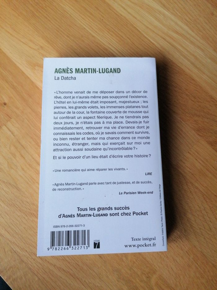 Livre la Datcha Agnes Martin lugand - photo numéro 2