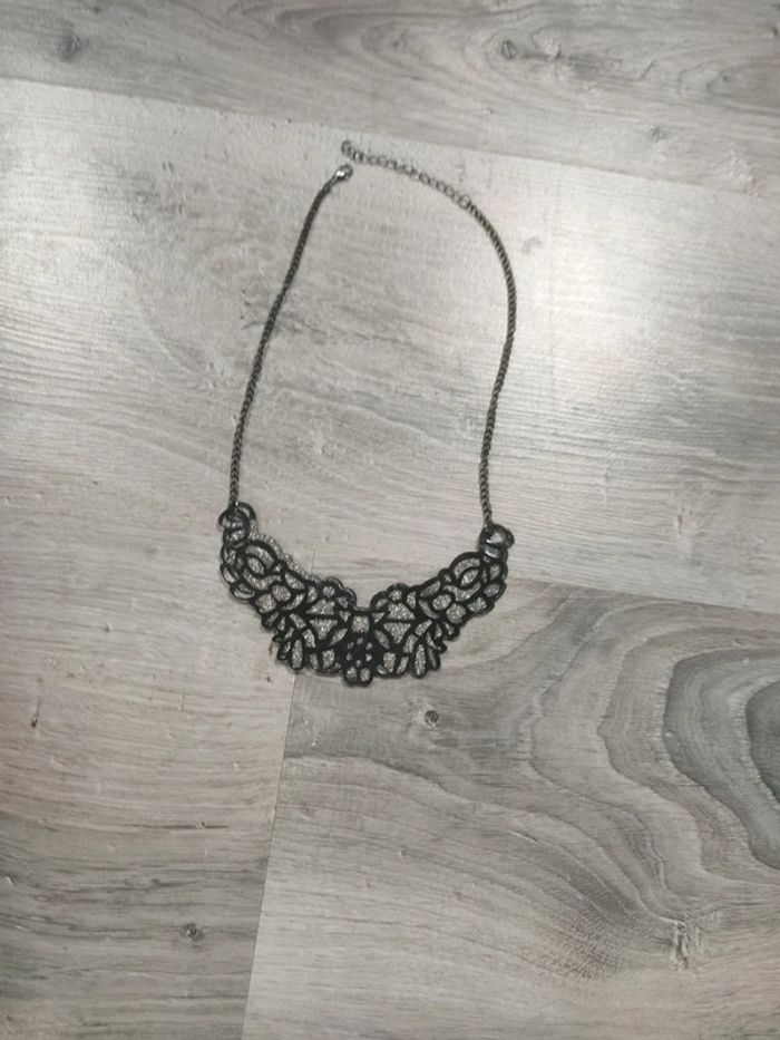 Collier fantaisie