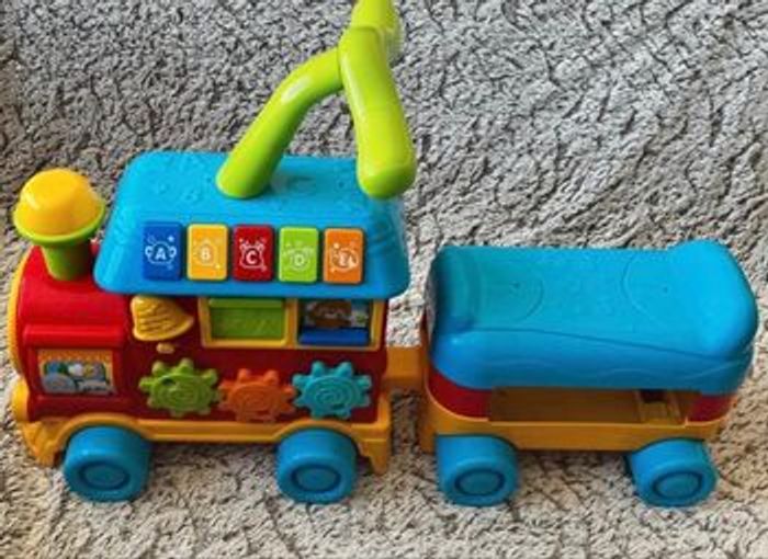 Train d’apprentissage porteur et trotteur Winfun