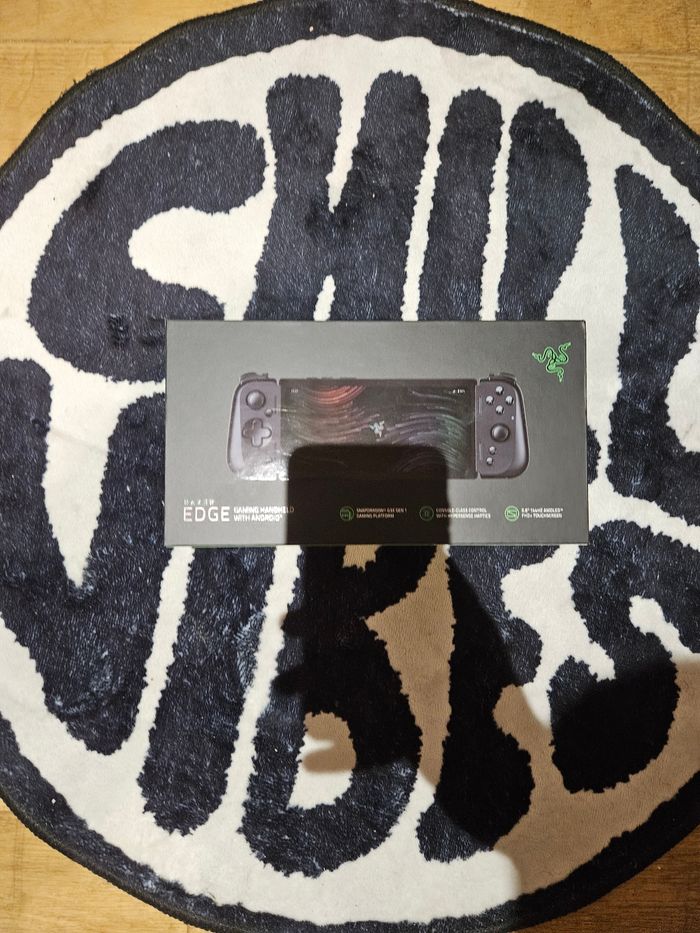 🎮 Razer Edge – Console portable Android + Razer Kishi V2 Pro - photo numéro 1