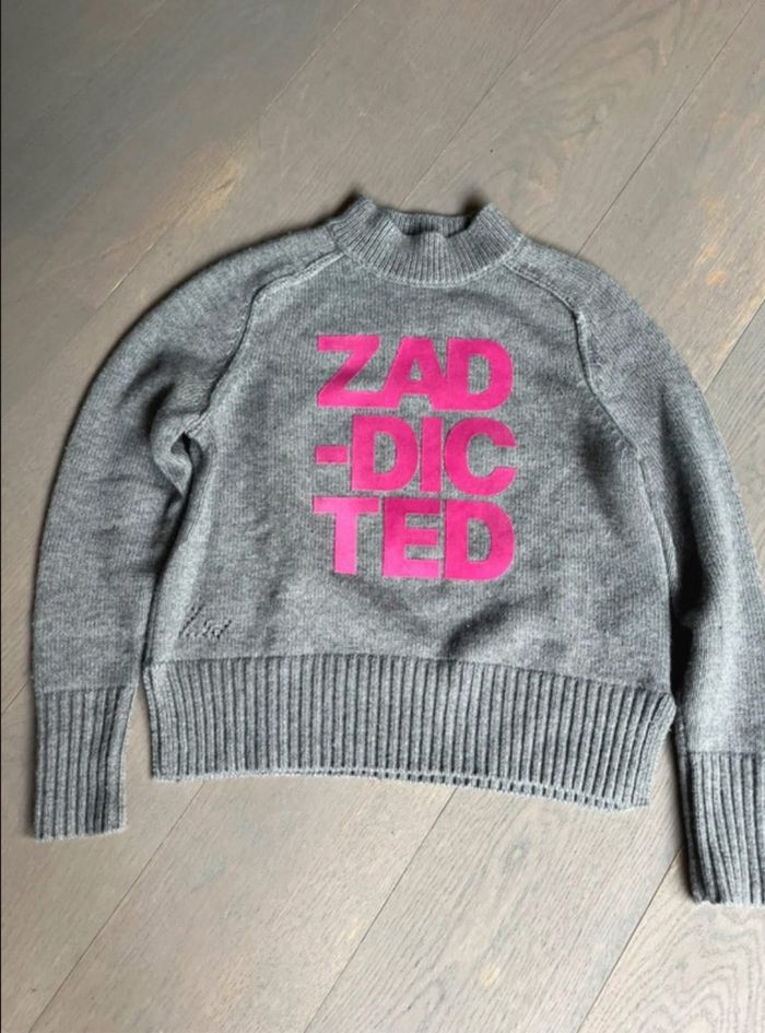 Pull zadig et voltaire  8 ans  Très bon état   49e  ( valeur 175e) - photo numéro 7
