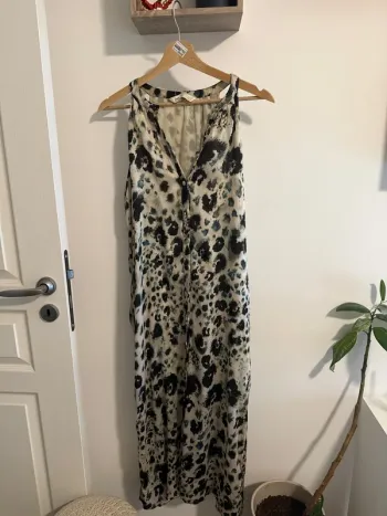 Robe longue boutonnée léopard Zara