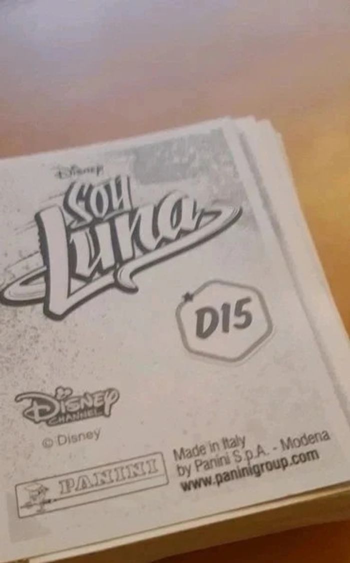 Lot de 10 images panini soy luna - photo numéro 2