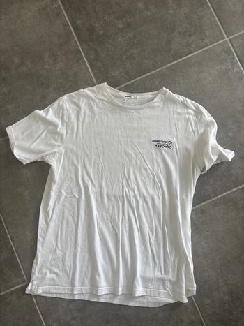 T-shirt  « jamais trop tôt pour l’apéro » Bizzbee