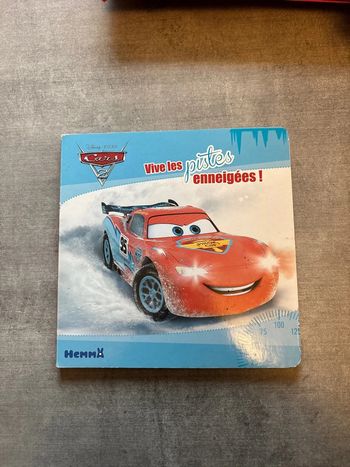 Livre Cars 2, vive les pistes enneigées