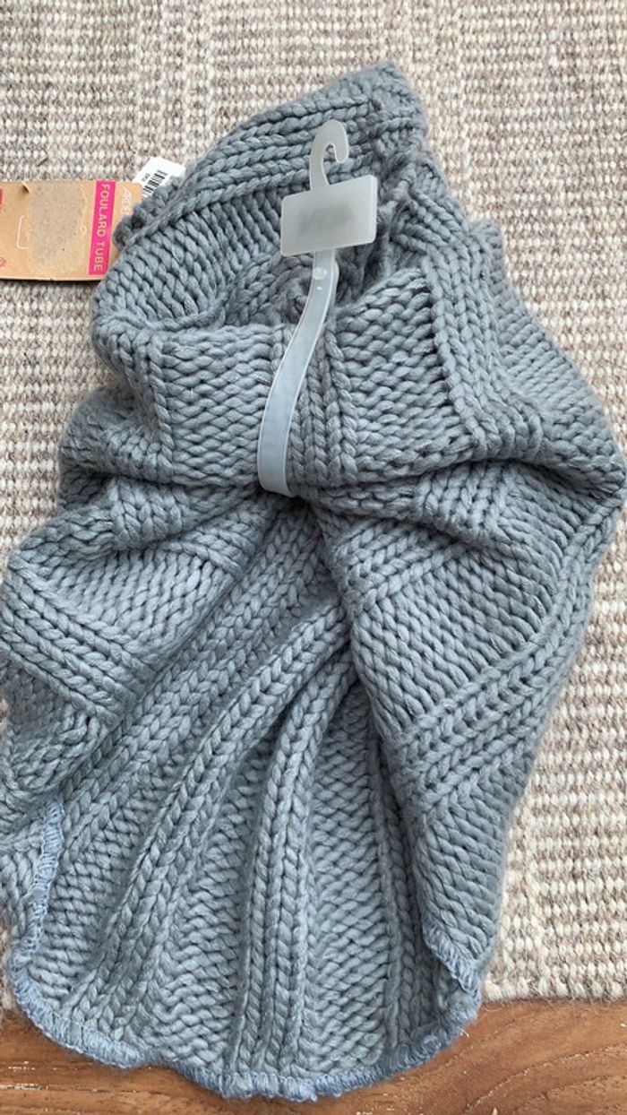 Tour de coup unisexe gris foulard tube cadeau Noël - photo numéro 3