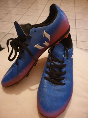 Chaussures de foot synthetique
