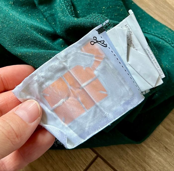 T-shirt vert avec épaules perlées & effet pailleté - Camaïeu - photo numéro 10