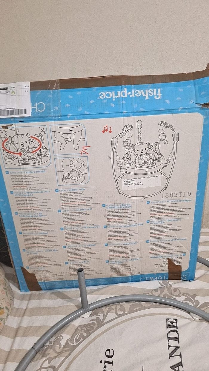 Jumperoo - photo numéro 2