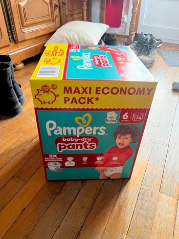 Couches Pampers Baby dry Pants taille 6