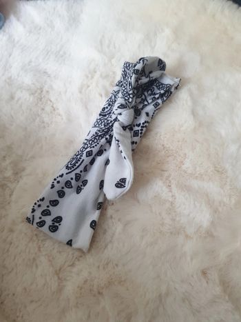 Bandeau bandana pour les cheveux blanc et noir