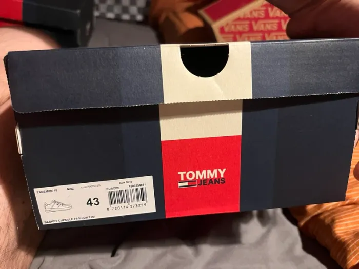 Basket Tommy Hilfiger officiel 2025 édition limité rare - photo numéro 10