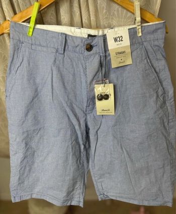 Short neuf