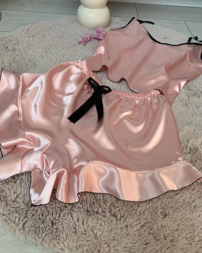 ensemble pyjama satiné