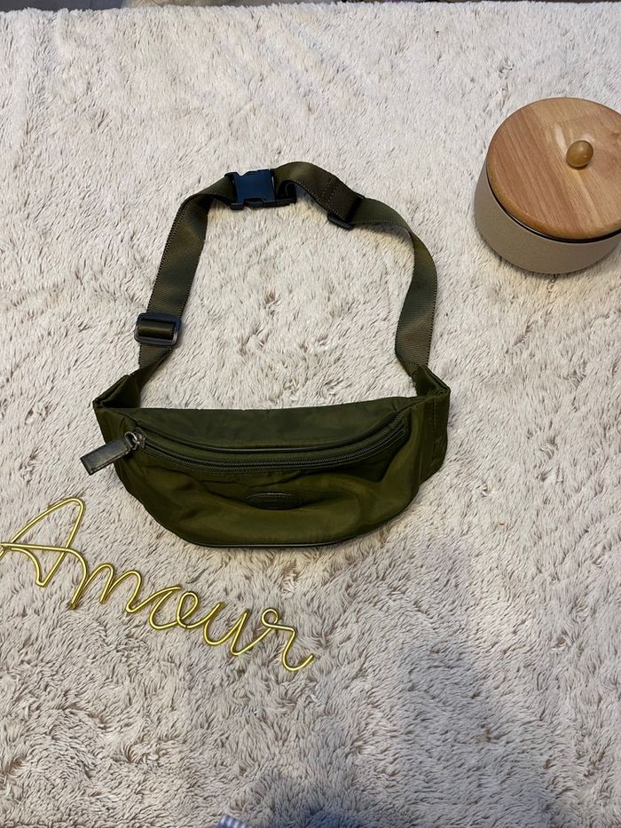 Sac banane matelassé kaki - Grafitty