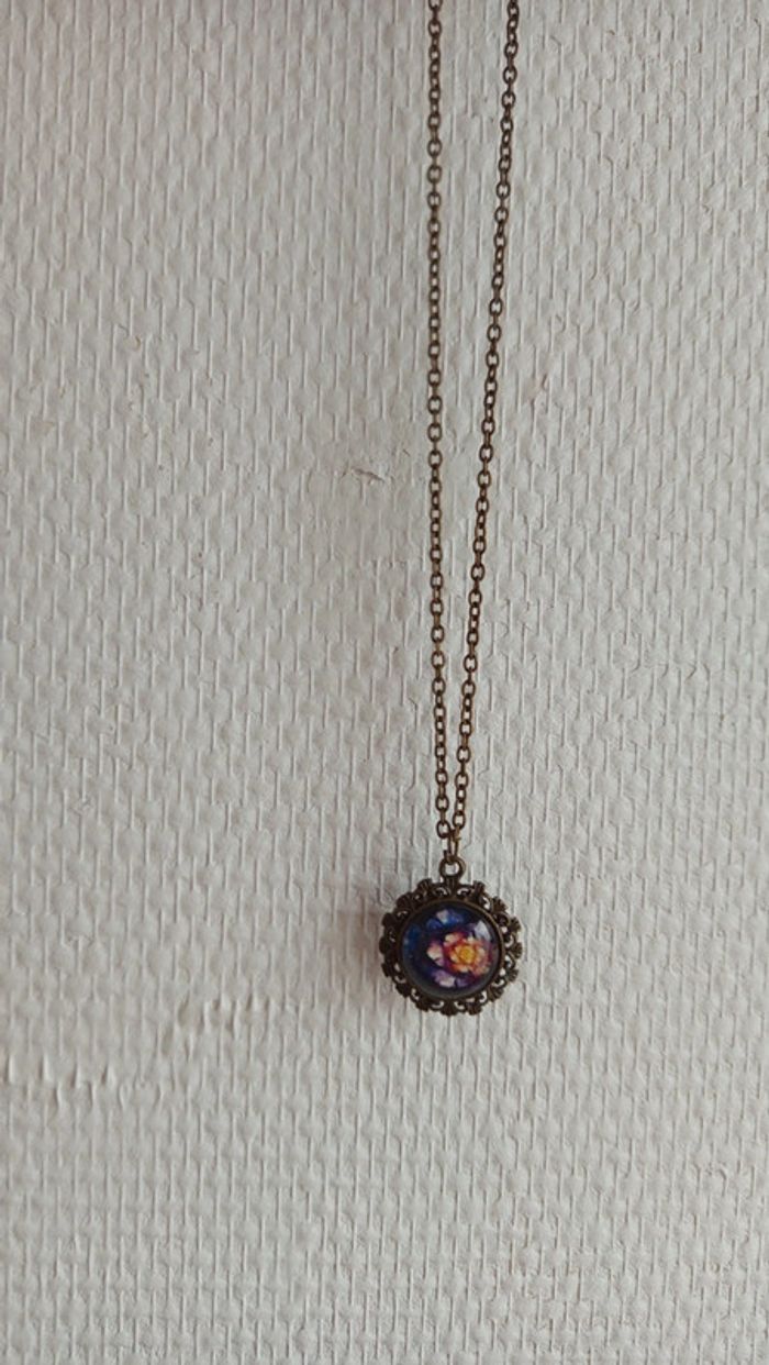 Collier fleur medaillon - photo numéro 3