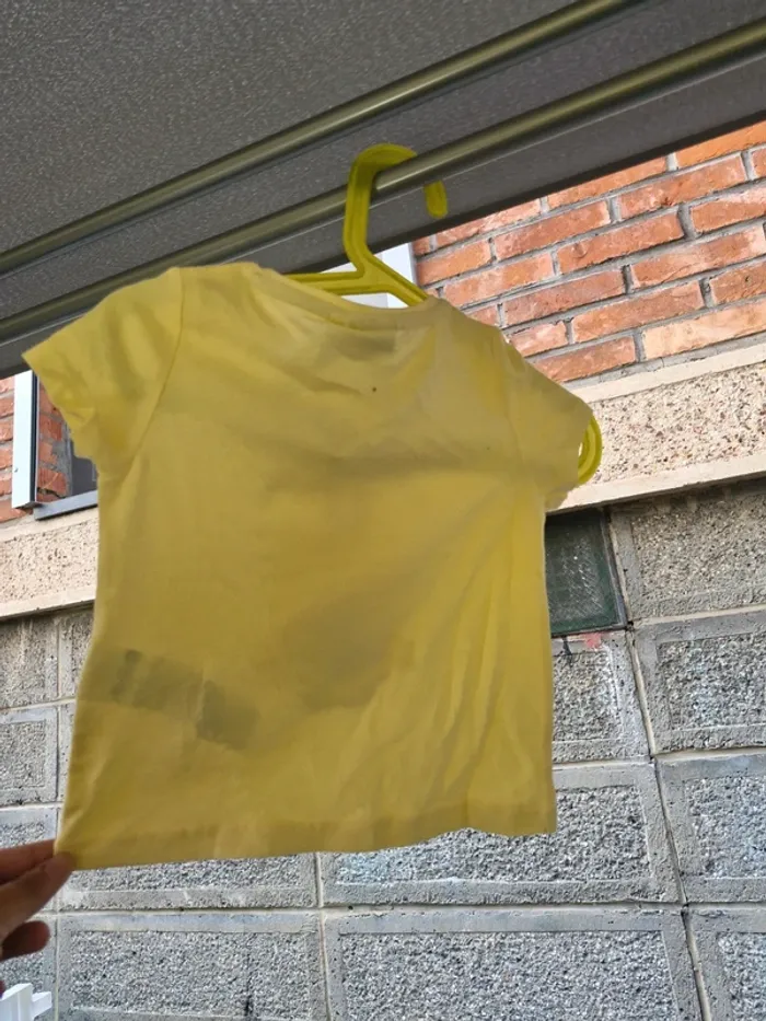 👧T-shirt jaune •bébé • Daisy Duck - photo numéro 2