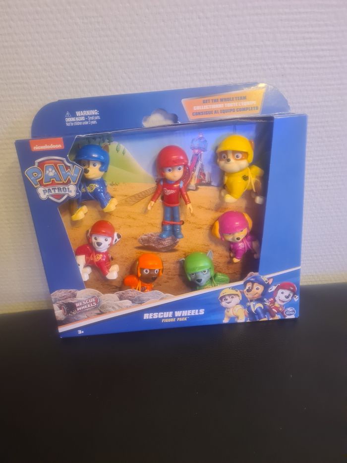 Lot de 7 personnages pat patrouille NEUF