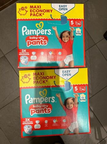 172 couches Pampers Neuves  