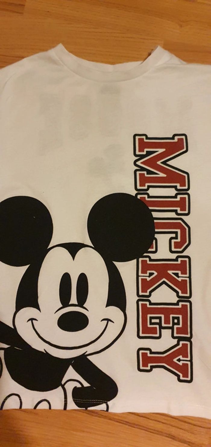 tee shirt mickey Disney 8 à 9 ans - photo numéro 2