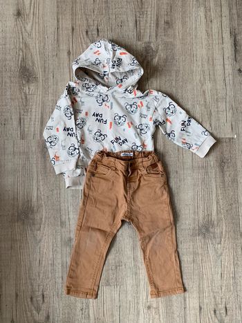 Ensemble pantalon et pull 24 mois