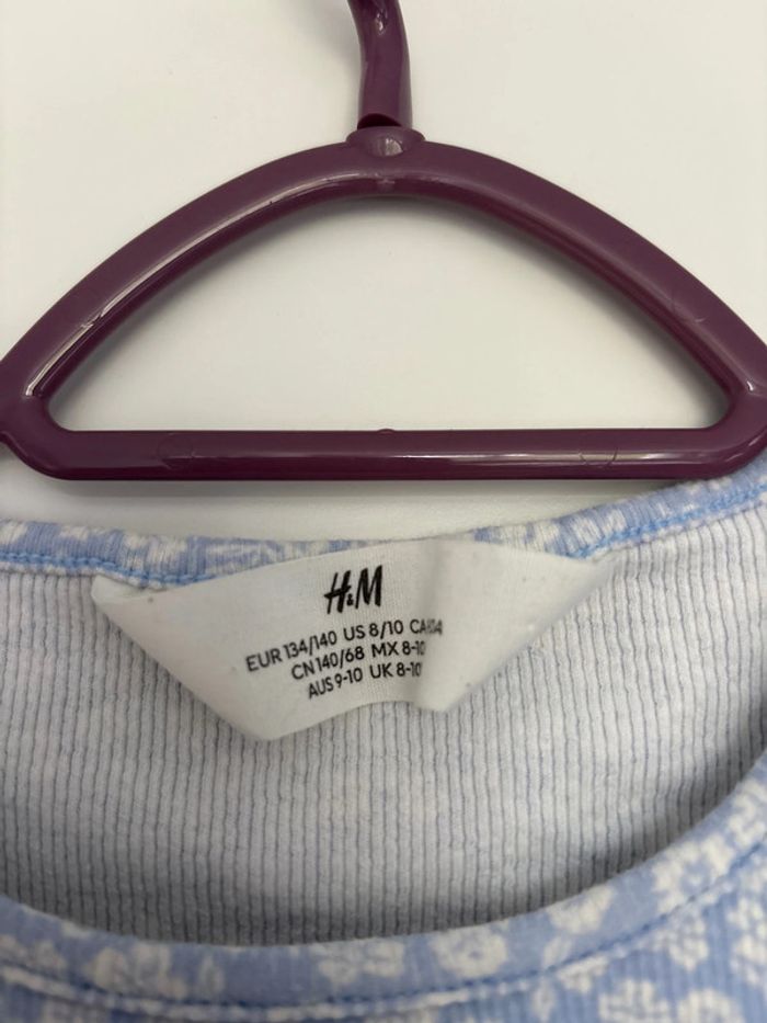 T-shirt fille, H&M, taille 9/10 ans - photo numéro 2